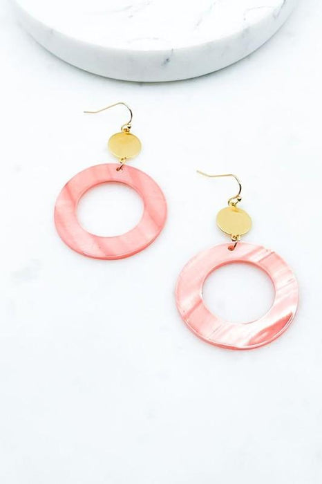 Coral Round Shell Earrings - Savannah Moss Co. Boutique